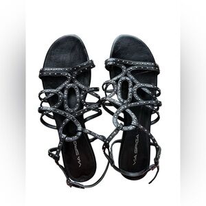 Via Spiga strappy, studded flat black sandals size 9.5.